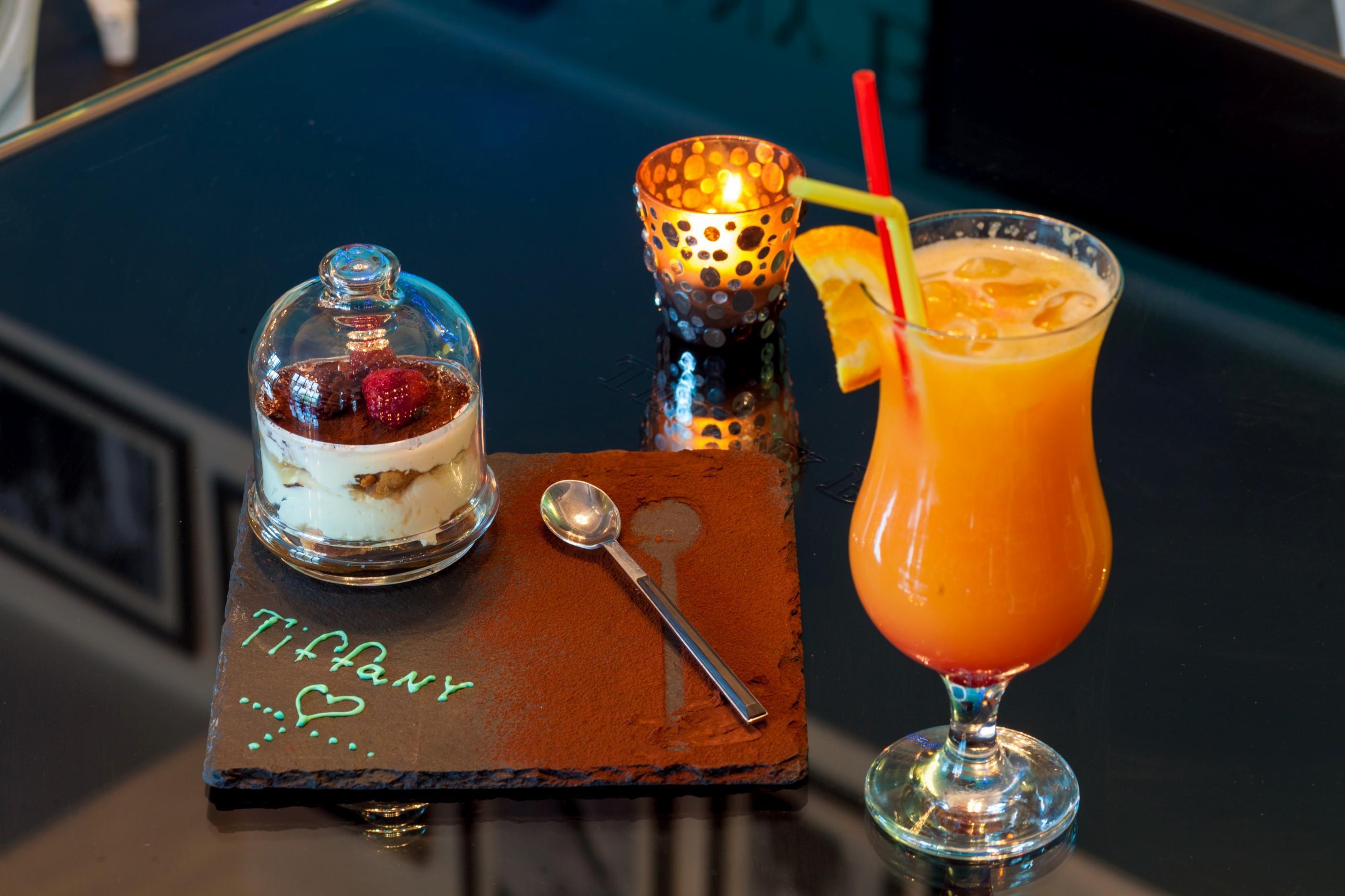 River Side Hotel Tbiliszi Kültér fotó A non-alcoholic cocktail
