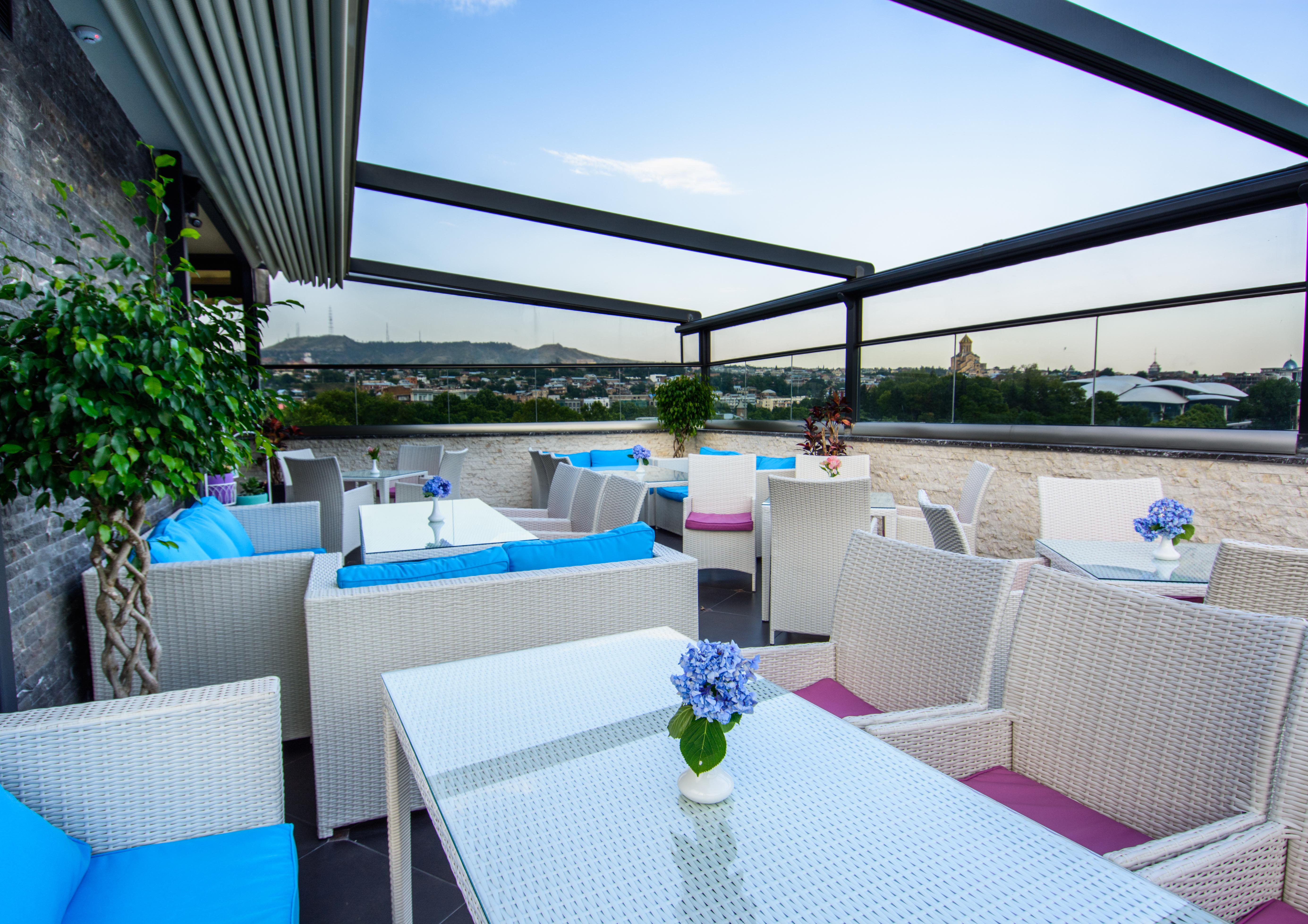 River Side Hotel Tbiliszi Kültér fotó Skyline Terrace
