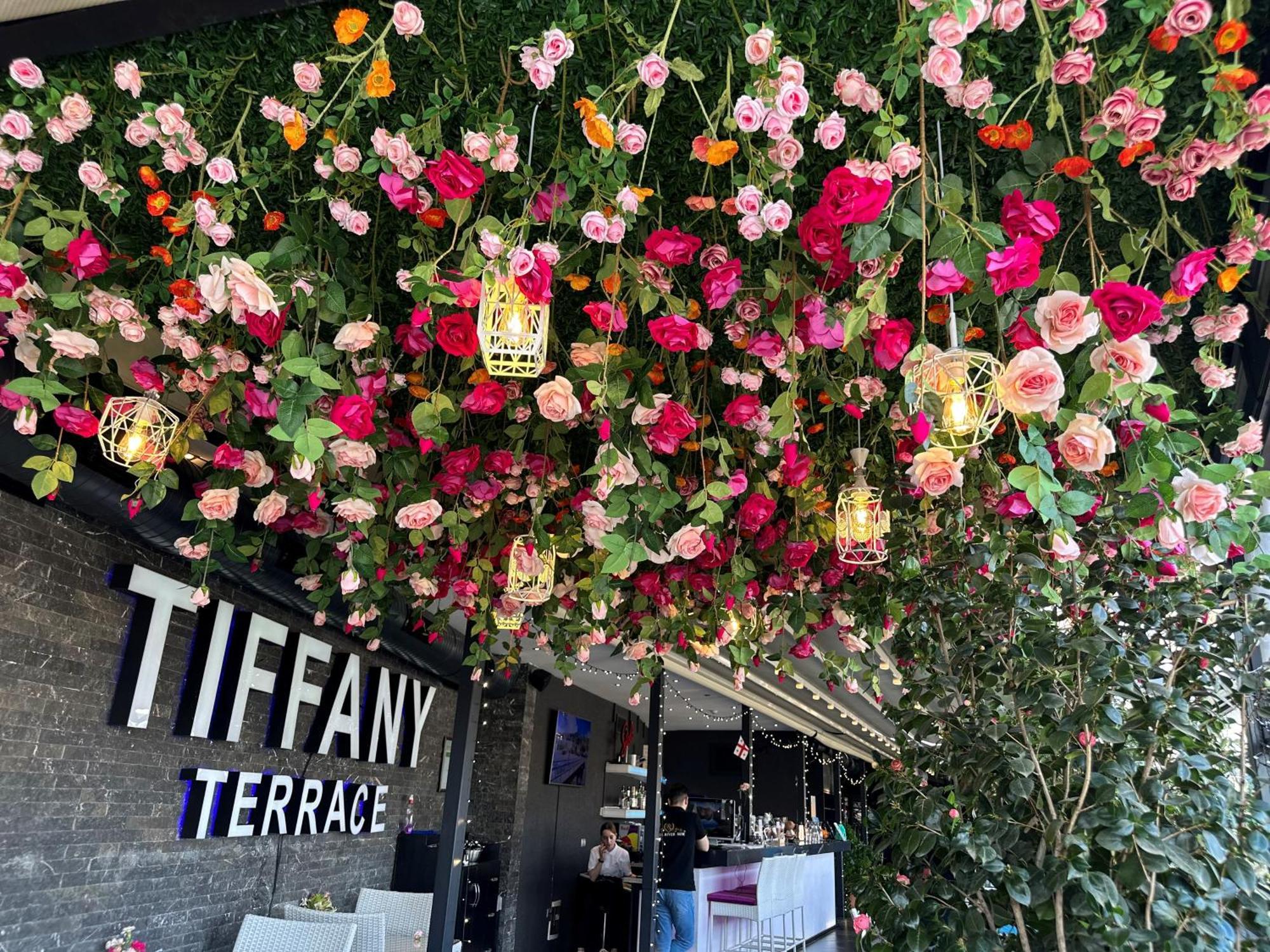River Side Hotel Tbiliszi Kültér fotó Tiffany Terrace
